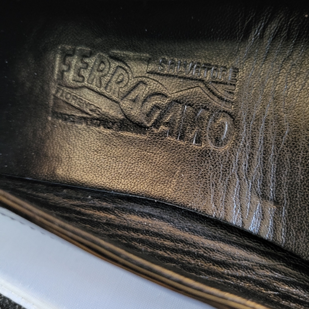 Ferragamo Patent Leather Flat - Picture 6 of 6